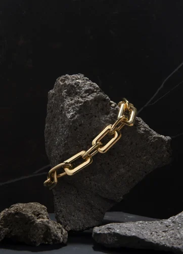 النگو و دستبند طلا